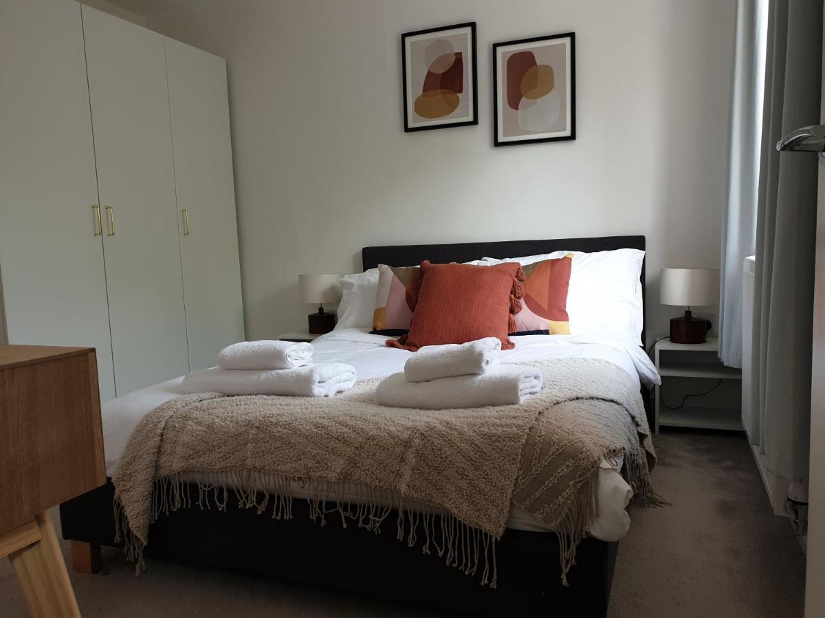 Cheerful 1 Private Room-Ensuite With Free Parking Silverdale  Zewnętrze zdjęcie